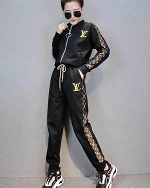 jogging louis vuitton femme|louis vuitton warm up suit.